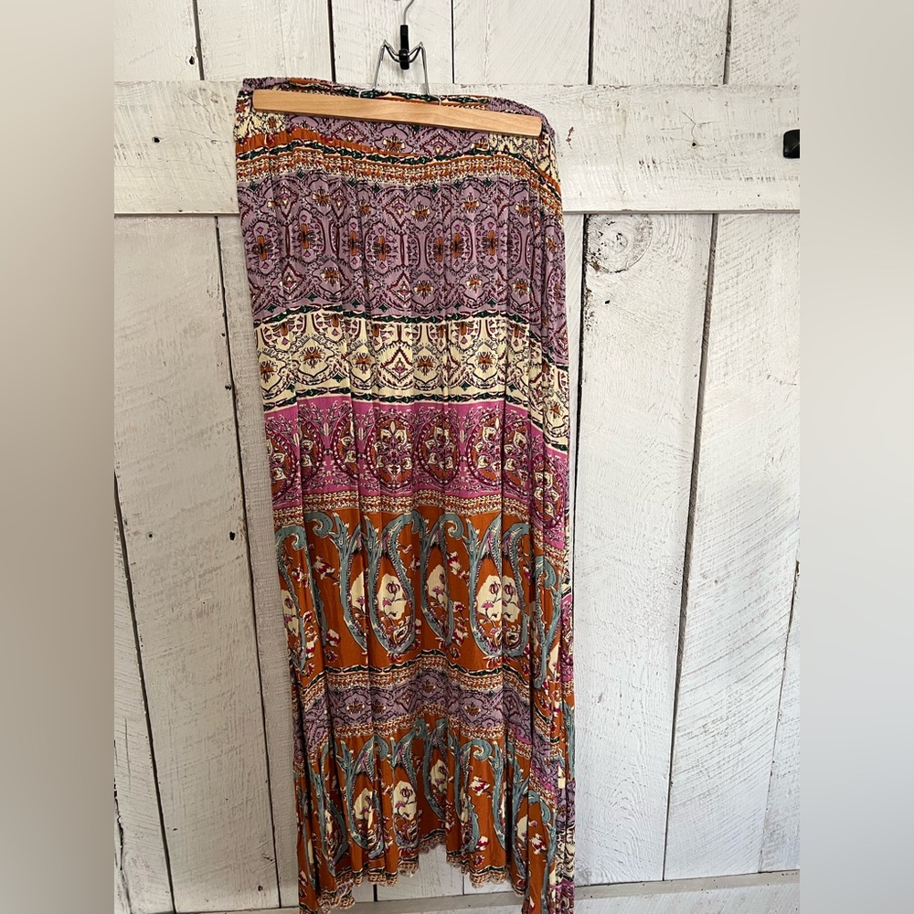 NWOT Bohme Macy skirt.  Medium.